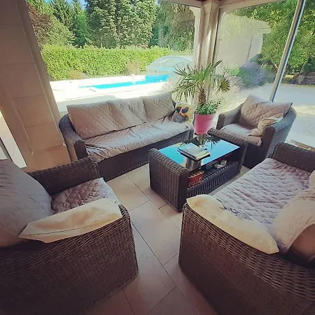Le Chaubier Bed & Breakfast 3*